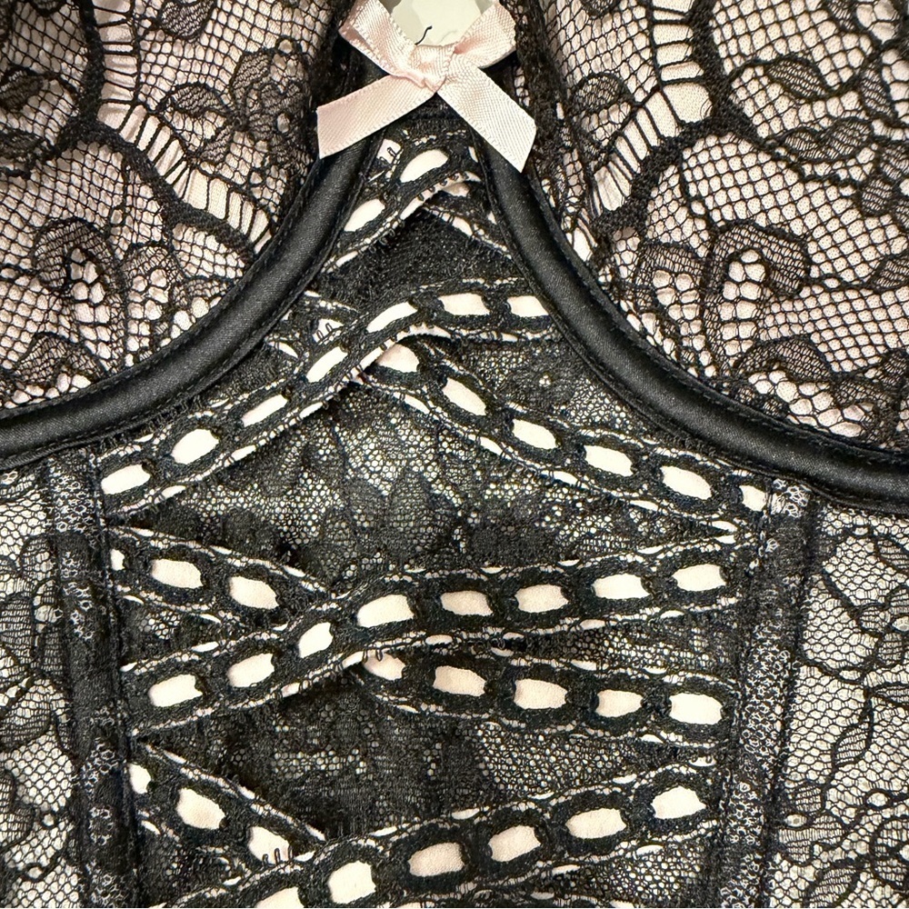 NWT Victoria's Secret Black Pink Lace
Bustier Corset Bra Size S-DD - Picture 6 of 6